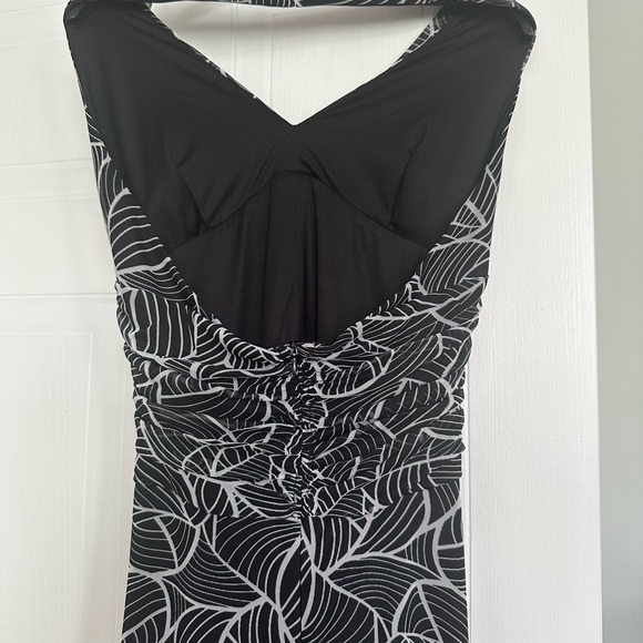 Halter top dress - Picture 4 of 6